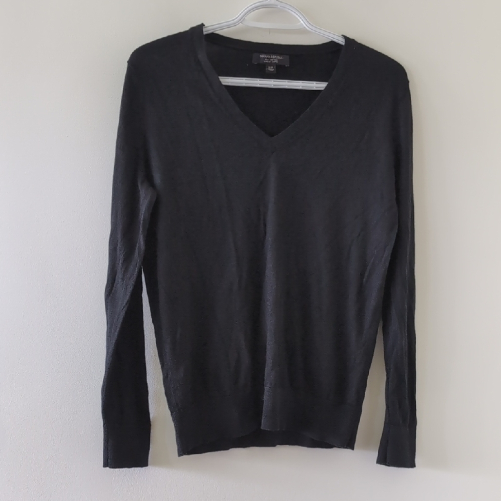 Banana Republic Black V-Neck Sweater